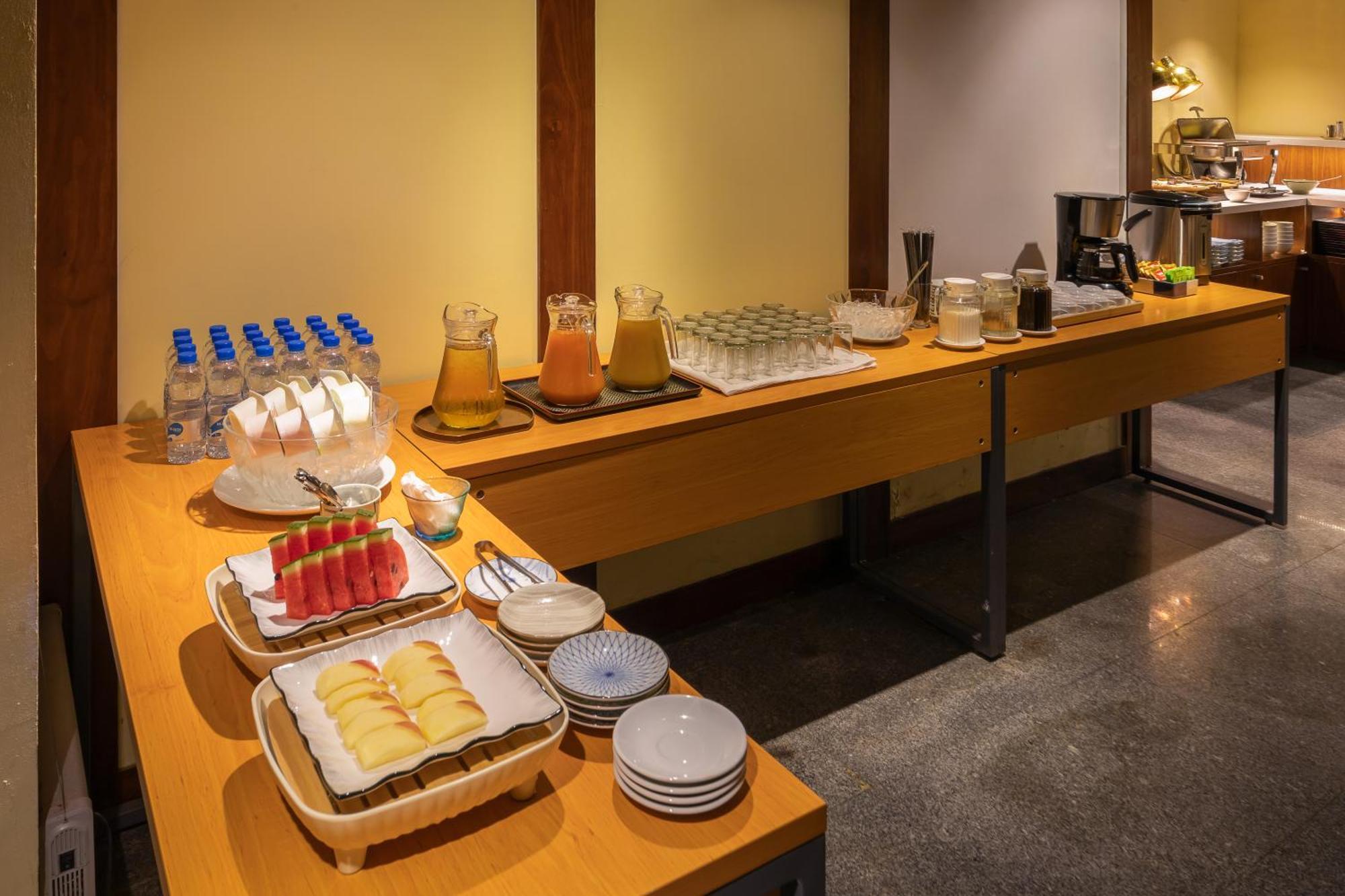 Azumaya Hotel Phnom Penh Eksteriør bilde